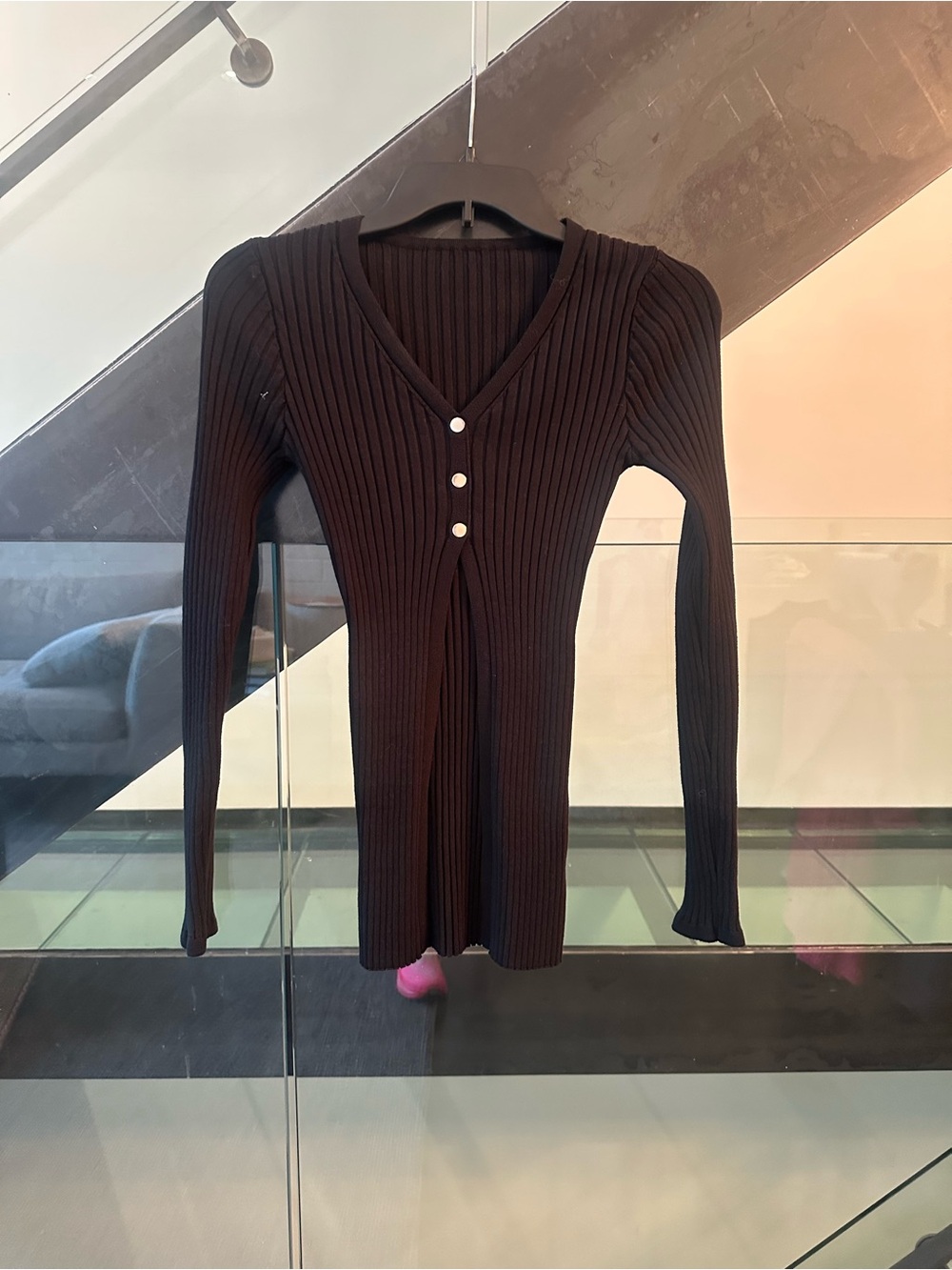 Commense Fitted Split Knit Cardigan - Picture 2 of 5